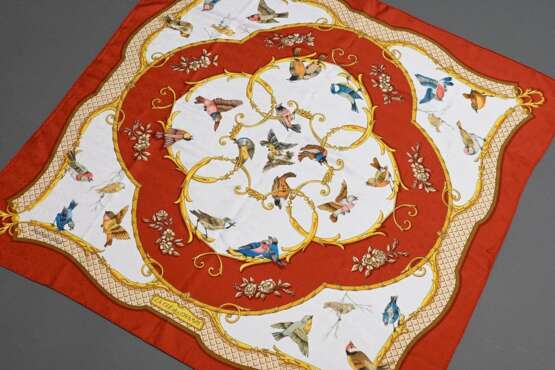 Hermès Seiden Carré "La Clé des Champs", rot-gold, Entw.: Françoise Façonnet 2011, gerollter Rand, 90x90cm - Foto 1
