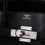 Hermès "Birkin Bag 35", schwarzes genarbtes Taurillon Clémence Leder, silberfarbene Hardware, 2013 (Q im Quadrat), 23,5x35x17,5cm, mit Staubbeutel, Gebrauchsspuren, Schlüssel und Schloss fehlen - Foto 5