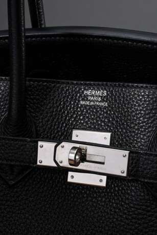 Hermès "Birkin Bag 35", schwarzes genarbtes Taurillon Clémence Leder, silberfarbene Hardware, 2013 (Q im Quadrat), 23,5x35x17,5cm, mit Staubbeutel, Gebrauchsspuren, Schlüssel und Schloss fehlen - Foto 5