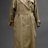 Burberry Trenchcoat, khakifarben mit ausknöpfbarem dunkelblauem Wollfutter, Hornknöpfen und Lederschnallen, Gr.36/38 - photo 1