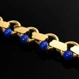 Modernes Gelbgold 750 Collier mit hohl gearbeiteten Ringgliedern und seitlich eingefügten Lapislazuli Kugeln an Ringschließe, 89g, L. 42cm - Foto 3