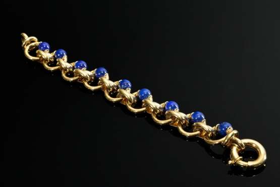 Modernes Gelbgold 750 Armband mit hohl gearbeiteten Ringgliedern und seitlich eingesetzten Lapislazuli Kugeln an Ringschließe, 42,5g, L. 19cm - фото 2