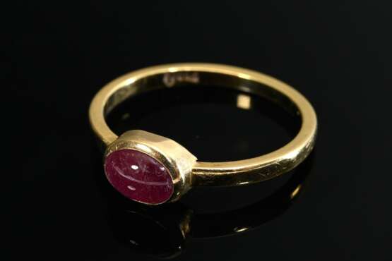 Zarter Gelbgold 750 Ring mit Rubincabochon, 2,6g, Gr. 55 - photo 2