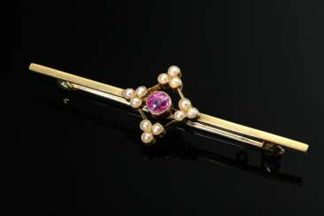 Victorianische Gelbgold 375 Stabnadel mit Rubin und kleinen Flussperlen, 3,5g, L. 5,8cm
