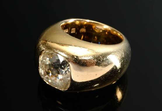 Schwerer Gelbgold 750 Bandring mit hellgelbem Saphir (ca. 4.5ct) im Kissenschliff, Goldschmiede Bergmann, Hamburg, 39,8g, Gr. 50, Tragespuren - фото 2