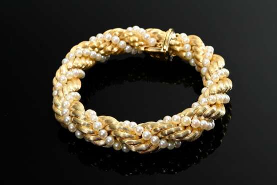 Gelbgold 750 Twist Kordelarmband mit Zuchtperlen (Ø 3mm), Italien, 38,6g L. 19,5cm, Kordel Ø 11mm - photo 1 Gelbgold 750 Twist Kordelarmband mit Zuchtperlen (Ø 3mm), Italien, 38,6g L. 19,5cm, Kordel Ø 11mm - photo 1