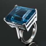 Platin 950 Ring mit London Topas im Treppenschliff (ca. 38ct, bestrahlt), 21,5g, Gr. 61, Ringschiene mit eingearbeiteter Verkleinerungsspange - photo 1