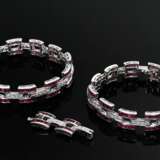 3 Teile eleganter Platin 950 Kombinationsschmuck in Art Deco Façon mit Brillanten (zus. ca. 4.16ct) und Rubin Carrés (zus. ca. 24.96ct), als Collier oder Armbbänder tragbar, Juwelier BEY ARS, Salzburg, 83,6g, L. 18,6/17,… - photo 1