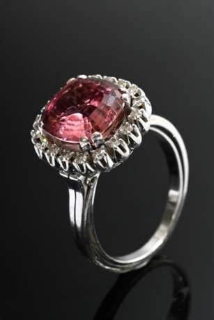 Weißgold 750 Entourage Ring mit pinkfarbenem Turmalin (ca. 4.40ct) im Achtkant Diamantkranz (zus. ca. 0.36ct/SI/W), 8,3g, Gr. 59, Verkleinerungsring in der Schiene, Tragespuren - фото 1