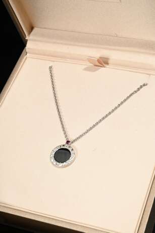 Bulgari Silber 925 "Save the children" Anhänger mit Onyxplatte und kleinem Rubin (ca. 0.07ct) an Kette, mit Box und Authenticity Card, 7,2g, verstellbare L. 38,5-42,5cm - photo 4