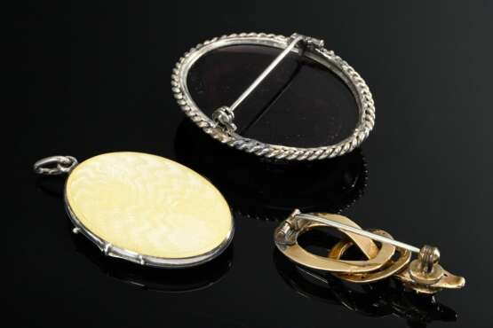 3 Diverse Teile antiker Schmuck: Silber 935 Jugendstil Medaillon mit Guilloché Emaille und Rosenmalerei (13,8g, 3,7x2,5cm), Schaumgold "Schlangen" Nadel mit Granat (3,2g, 3,6x1,4cm, Tragespuren) und ovale Silbe… - photo 3