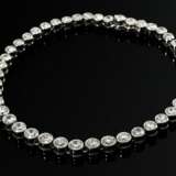 Platin Tennisarmband mit Brillanten und Altschliff Diamanten im Verlauf (zus. ca. 5.80ct/SI-P2/W-CR), 17,9g, L. 20cm - фото 1
