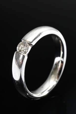 Klassisch eleganter Wempe Weißgold 750 "Suspense" Ring mit Brillant (ca. 0.15ct/SI/TW), sign., 5g, Gr. 51, mit Zertifikat und Box - Foto 1