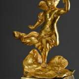 Louis XV Pendule in Boulle-Gehäuse mit vergoldeten Bronzeapplikationen, vergoldetes Bronzezifferblatt, Ziffern auf Emaille Einlagen, gesägte und gebläute Stahlzeiger, große Schlossscheibe und Fadenaufhängung, sign. &quot… - photo 5