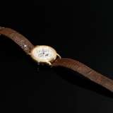 Etienne Schwarz Roségold 750 "Calendar" Automatik Armbanduhr, weißes guillochiertes Zifferblatt mit römischen Zahlen, original braunes Krokolederarmband mit vergoldeter Dornschließe, 72g, Ø 3,8cm, L. 18cm, Orig… - photo 3
