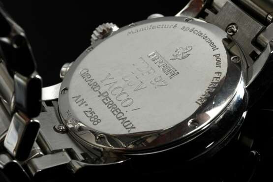 Girard Perregaux Edelstahl "Ferrari" Chronograph, Automatik, Ref. Nr. 8020, TDF 97, LUV Yacco, schwarzes Zifferblatt, Edelstahlarmband, 145g, 45x38mm, L. 18cm, Original Box und Papiere, leichte Tragespuren, gan… - фото 3