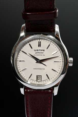 Wempe Edelstahl "Zeitmeister" Chronometer Armbanduhr, Quartzwerk, große Sekunde, Datumsanzeige, Stunden- und Minuten Strichindizes, Sternwarte-Glashütte, bordeauxfarbenes Lederarmband, Original Samtbeutel, 36,3… - photo 3
