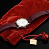 Wempe Edelstahl "Zeitmeister" Chronometer Armbanduhr, Quartzwerk, große Sekunde, Datumsanzeige, Stunden- und Minuten Strichindizes, Sternwarte-Glashütte, bordeauxfarbenes Lederarmband, Original Samtbeutel, 36,3… - photo 4