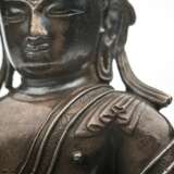 Sehr seltener Buddha Shakyamuni aus Silber mit Kupfereinlagen - Foto 2