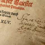 Band "Sachsenspiegel - Auffs new fleissig corrigirt, an Texten, Glossen, Allegaten..." 1545, 270 Seiten und 112 unnummerierte Seiten, Druck: Nicolaus Wolrab, Leipzig, geprägter Ledereinband, 31x22x6,8cm, Alters… - photo 4