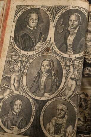 Biblia germanica: "Das ist: Die gantze Heilge Schrifft deß Alten und Neuen Testaments" (sogenannte Dilherr-Bibel), Endter Söhne, ein ganzseitiger Textkupfer (Porträt Luthers und seiner Familie) sowie zahlreiche… - photo 3