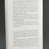 2 Diverse Janssen, Horst (1929-19995) Memorabilia: Janssens Geburtsurkunde (nachträglich ausgestellt 1989 durch das Standesamt Wandsbek) und Buch "Hinkepott", 1987, Merlin-Verlag, 2x sign. und gewidmet, leichte… - photo 4