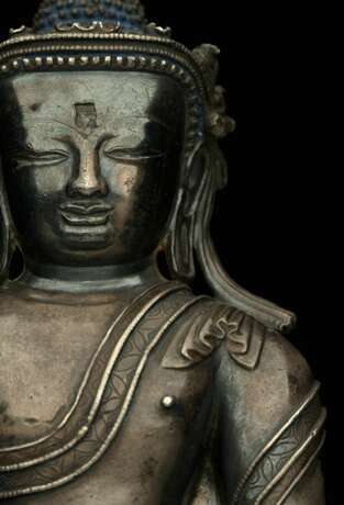 Sehr seltener Buddha Shakyamuni aus Silber mit Kupfereinlagen - photo 6