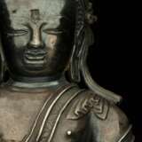 Sehr seltener Buddha Shakyamuni aus Silber mit Kupfereinlagen - photo 6
