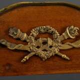 Kleiner Biedermeier Rahmen mit Bronze Beschlägen und Leisten, Obstholz mit ebonisierten Ecken, 19.Jh., 22,5x35,6cm - photo 2