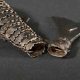 Besamim Gliederfisch Behälter mit beweglichen Schuppen, Kopf mit Scharnieröffnung und Hakenschließe, 19.Jh., Silber, 52g, L. 14cm, Schwanz defekt - photo 6