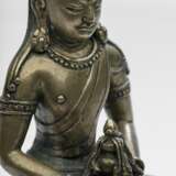 Seltene Bronze des Amitayus auf einem Lotos - photo 2