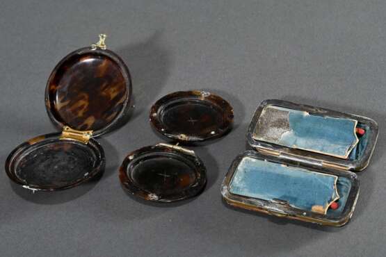 3 Diverse Schildpatt Döschen und Etuis mit Silber Piqué und Einlagen, 19.Jh., 6,4x3,6/4,6x3,5cm, Ø 5,1cm, Gebrauchsspuren - photo 3
