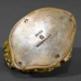 Seltene Wiener Bronze Tischklingel "Harlekin mit großem Kragen", um 1900, Boden mit Bergmann Stempel, Nr. 7018, Nase drückbar, 5,8x9,8x8,1cm - photo 3