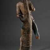 Skulptur "Heiliger Sebastian" in schöner Bewegung an Baum gefesselt, Lindenholz geschnitzt und farbig gefasst, Süddeutsch 18.Jh., H. 93,5cm, diverse Defekte, alter Wurmfraß - photo 9