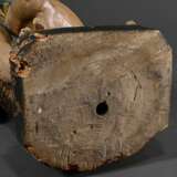Skulptur "Heiliger Sebastian" in schöner Bewegung an Baum gefesselt, Lindenholz geschnitzt und farbig gefasst, Süddeutsch 18.Jh., H. 93,5cm, diverse Defekte, alter Wurmfraß - photo 17