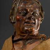 Neapolitanische Krippenfigur "Alte Frau" mit naturalistisch bemaltem Terracotta Kopf und alter Kleidung, um 1800, 37x18x8cm, defekt - photo 2