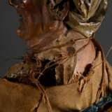 Neapolitanische Krippenfigur "Alte Frau" mit naturalistisch bemaltem Terracotta Kopf und alter Kleidung, um 1800, 37x18x8cm, defekt - photo 6