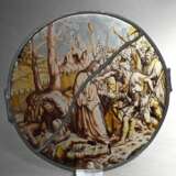Runde Bleiverglasung mit feiner Grisaillemalerei "Christi Gefangennahme im Garten Gethsemane" nach Lucas van Leyden (1494-1533), Kupferstich von 1509, wohl Niederlande, Ø 25cm, mittig restauriert, Vgl.: Metropo… - photo 2