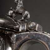 Barock Deckelhumpen auf Kugelfüßen mit floral getriebener Wandung, "Löwen" Daumenrast und Punktgravur "F:H:S" sowie Datierung im Deckel, wohl Norwegen 18.Jh., Silber innen vergoldet, 799g, H. 21,5cm, … - Foto 10