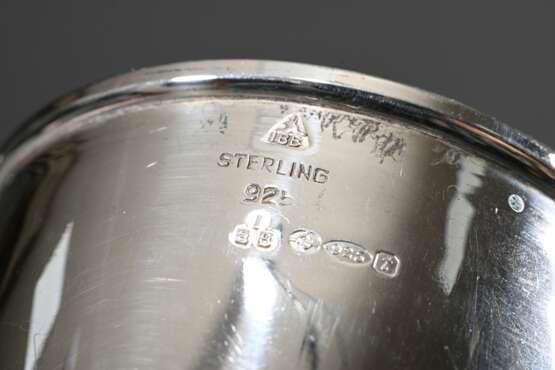 6 Schlichte Pokalbecher mit graviertem Lorbeerkranz, MZ: IBB, Silber 925, innen vergoldet, 549g, H. 10,5cm, z.T. Druckstellen - photo 2
