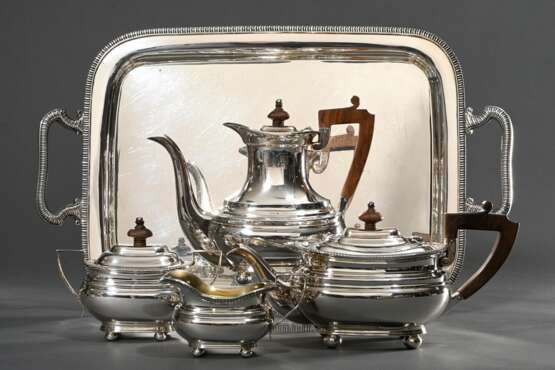 5 Teile Silber Kaffee-Tee-Service in englischem Stil mit Holzknauf und -handhaben, Hersteller: Topazio, Silber 925, 4485g: Tablett mit Griffen (35x55cm), Kaffeekanne (H. 22cm), Teekanne (H. 14cm) und zwei Teile Zucker un… - photo 7