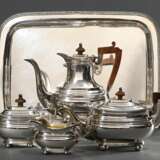 5 Teile Silber Kaffee-Tee-Service in englischem Stil mit Holzknauf und -handhaben, Hersteller: Topazio, Silber 925, 4485g: Tablett mit Griffen (35x55cm), Kaffeekanne (H. 22cm), Teekanne (H. 14cm) und zwei Teile Zucker un… - photo 7