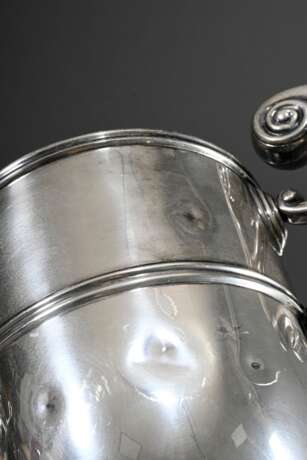 Großer Flaschenkühler mit Volutengriffen, MZ: Charles Boyton & Son Ltd, London 1914, Silber 925, 1190g, H. 28,3cm, Druckstellen - photo 2