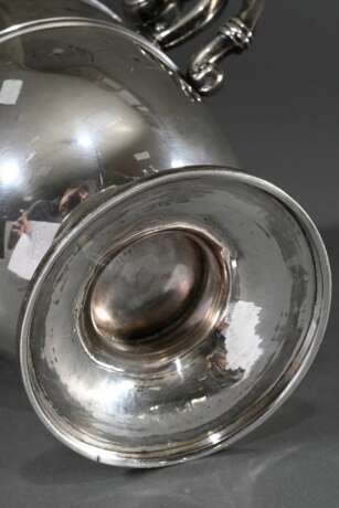 Großer Flaschenkühler mit Volutengriffen, MZ: Charles Boyton & Son Ltd, London 1914, Silber 925, 1190g, H. 28,3cm, Druckstellen - photo 5