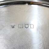 Großer Flaschenkühler mit Volutengriffen, MZ: Charles Boyton & Son Ltd, London 1914, Silber 925, 1190g, H. 28,3cm, Druckstellen - photo 6