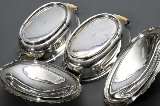 Paar oval bombierte dänische Silber Terrinen mit ornamentalem Rand sowie Elfenbein Griffen und Knauf, MZ: A. Dragstedt, Kopenhagen 1940, Silber 830, 3130g, 15x32x20cm, Genehmigung nach VO (EG) 338/97 liegt vor (kein Expo… - photo 6