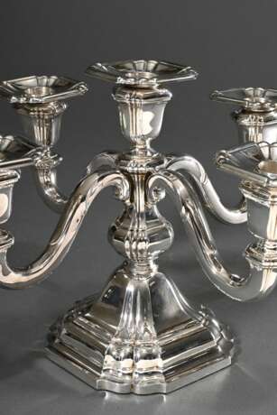 Fünfflammige Tafel Girandole in barock getreppter Façon auf eckigem Fuß, Gebr. Friedländer, Silber 835, Fuß gefüllt, H. 22cm - photo 1