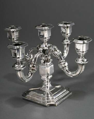 Fünfflammige Tafel Girandole im barocker Façon auf eckigem Fuß, Silber 835, Fuß gefüllt, H. 21cm - photo 1