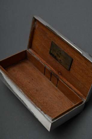 Rechteckige Zigarettendose mit plastischem Aufsatz „Galoppierendes Pferd“, MZ: Jezler Meister, Modell Nr. 3342, Silber 800 mit Holz Interieur, 10x18x8,8cm, Figur lose - photo 2
