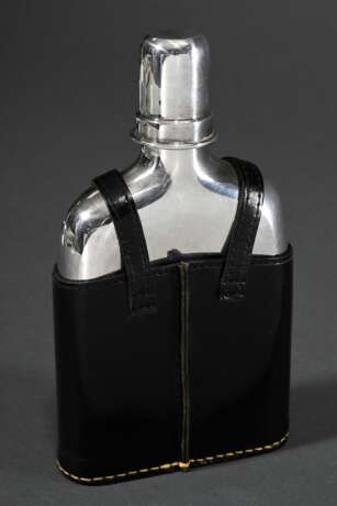 Flachmann mit kleinem Becher- und Korkenverschluss sowie schwarzer Lederhülle mit Monogramm "H" Silber 800, 181g, H. 17cm - photo 2